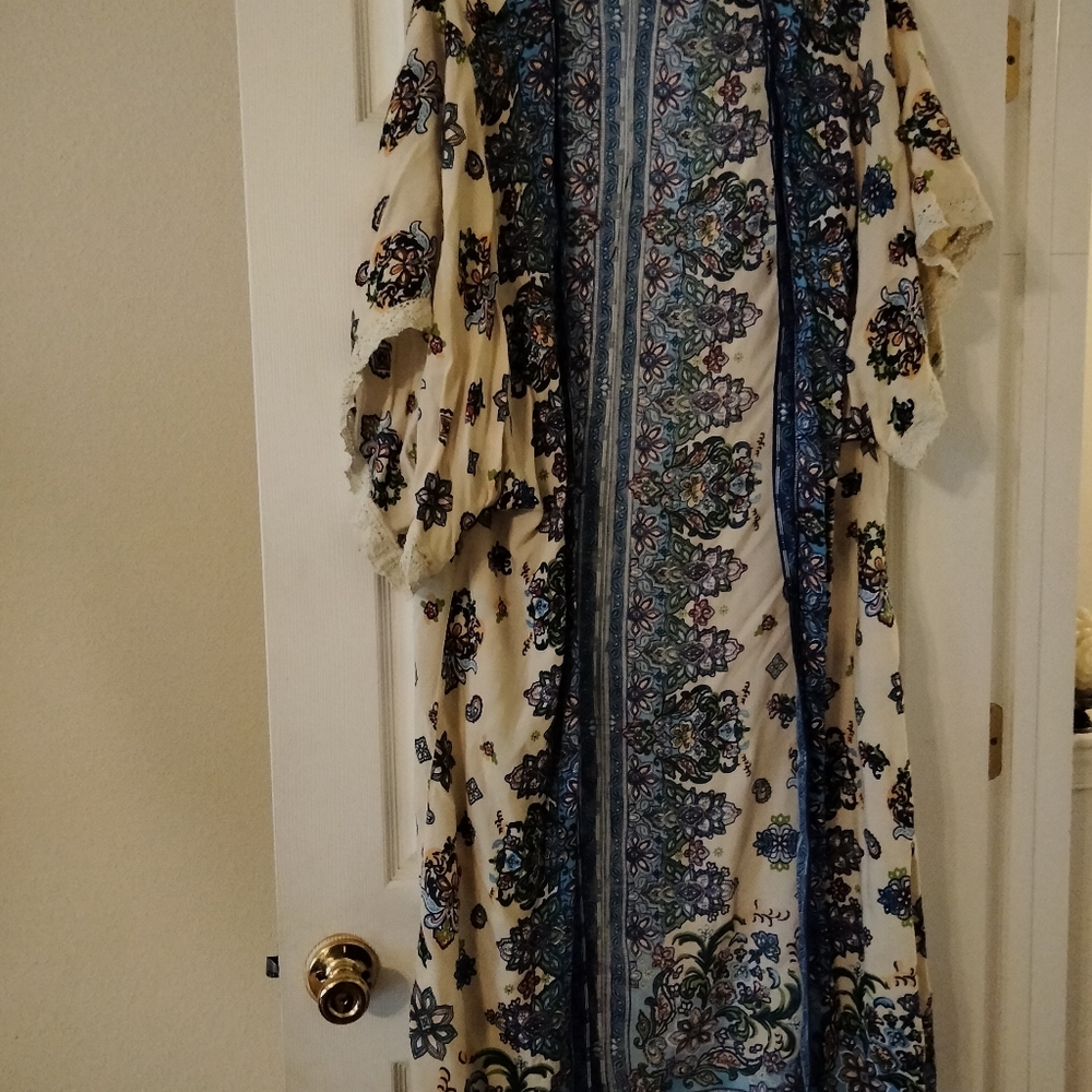 PINKY brand duster/cover up Sz M